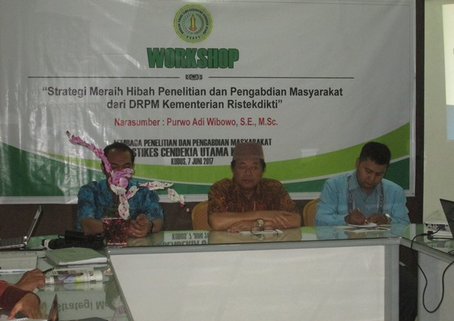 WORKSHOP MERAIH HIBAH PENELITIAN DAN PENGABDIAN MASYARAKAT DARI KEMENTRIAN RISTEKDIKTI OLEH LPPM STIKES CENDEKIA UTAMA KUDUS