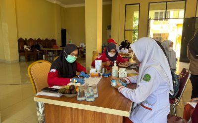 Mahasiswa ITEKES Cendekia Utama Kudus Gelar Aksi Donor Darah Bersama PMI