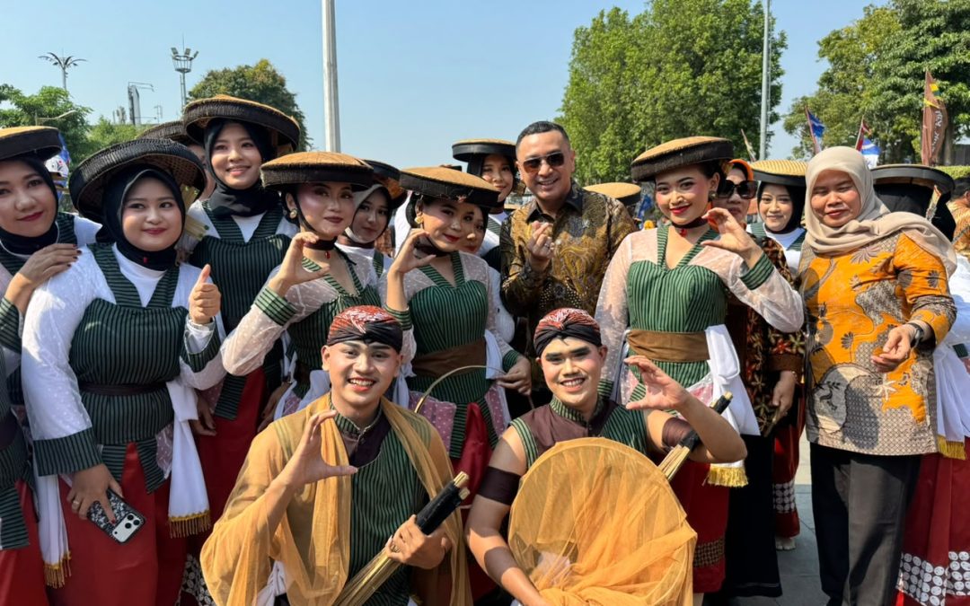 ITEKES Cendekia Utama Kudus Turut Meriahkan Pemecahan Rekor MURI Tari Lajur Caping Kalo